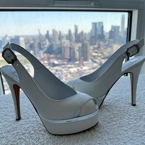 Brand new Nando Muzi Italian high heels